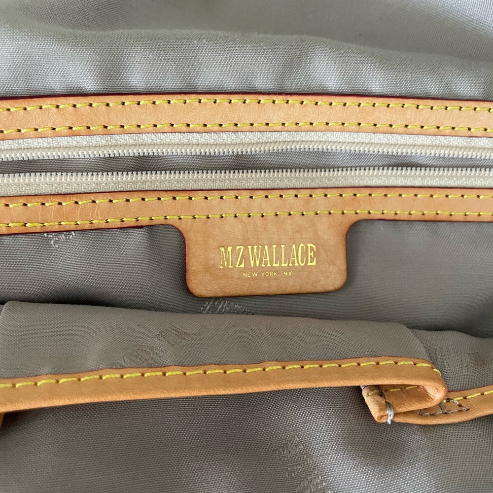 MZ Wallace Navy Bedford Bea Pleated Satchel Bag EUC  w/ neutral lining. AWESOME - Picture 11 of 16